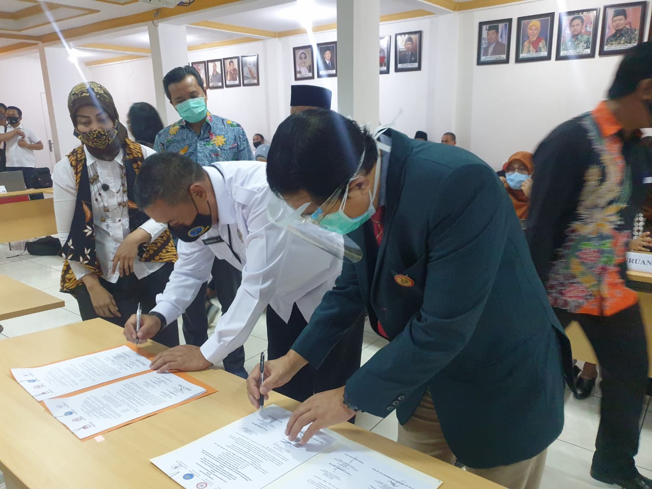 Penandatanganan Perjanjian Kerja Sama P4GN Menyambut Pilkada di Jawa Timur 2020
