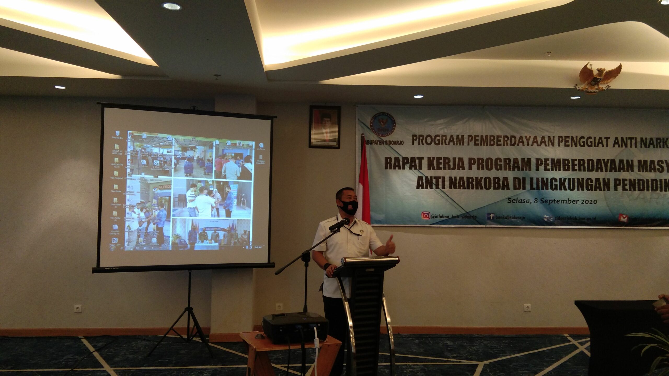 Deklarasi dan Pencanangan Pembangunan Zona Integritas menuju WBK dan WBBM di Lingkungan BNN Kab. Sidoarjo Deklarasi dan Pencanangan Pembangunan Zona Integritas menuju WBK dan WBBM di Lingkungan BNN Kab. Sidoarjo