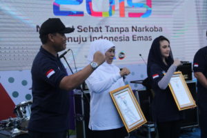 PUNCAK HANI DI JATIM, GUBERNUR KHOFIFAH PERINGATKAN GENERASI MILENIAL