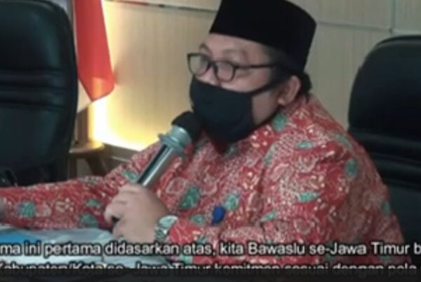 Penandatanganan Perjanjian Kerja Sama P4GN antara BNN Prov. Jatim dengan Bawaslu Prov. Jatim Yang diikuti serentak oleh BNN Kab. Kota Jajaran secara Virtual
