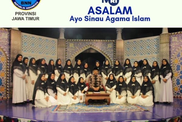 Bangun Silaturahmi dan Kekebalan Terhadap Narkotika, DWP BNNP Jatim Ikuti Pengajian Bersama TVRI Jatim Bangun Silaturahmi dan Kekebalan Terhadap Narkotika, DWP BNNP Jatim Ikuti Pengajian Bersama TVRI Jatim