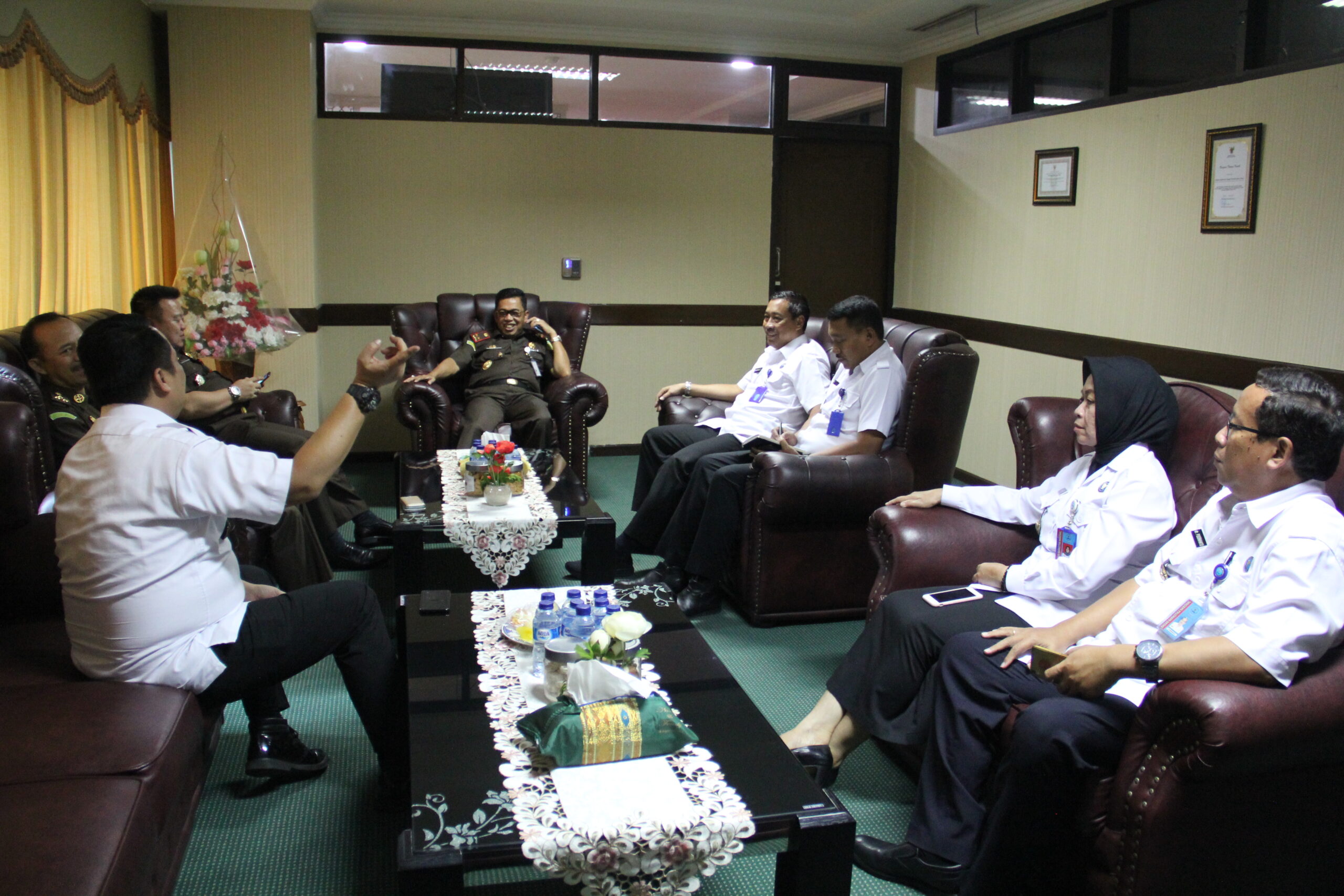 RAPAT KOORDINASI DI KEJAKSAAN TINGGI JAWA TIMUR RAPAT KOORDINASI DI KEJAKSAAN TINGGI JAWA TIMUR