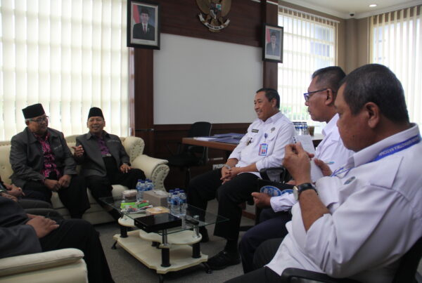 MENERIMA KUNJUNGAN KERJA LDII