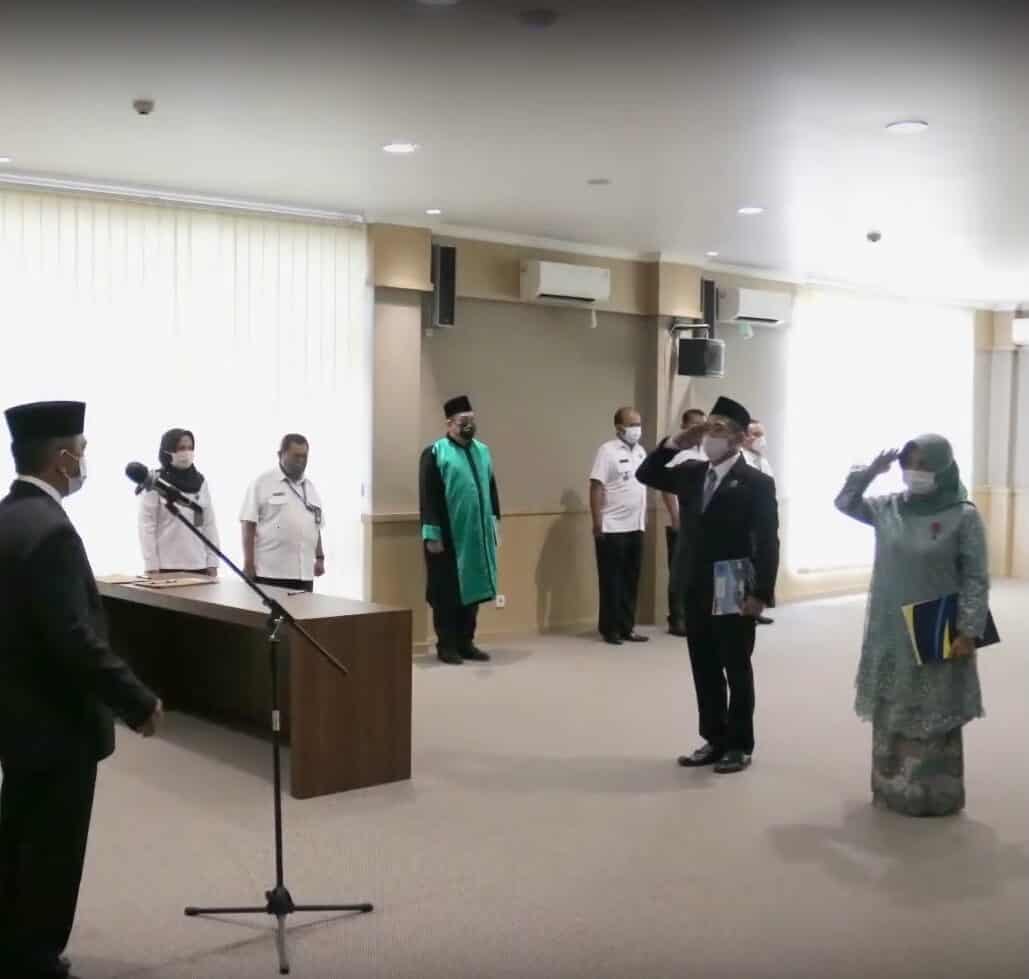 PENGAMBILAN SUMPAH DAN PELANTIKAN PEJABAT PENGAWAS DI LINGKUNGAN BNNP JAWA TIMUR PENGAMBILAN SUMPAH DAN PELANTIKAN PEJABAT PENGAWAS DI LINGKUNGAN BNNP JAWA TIMUR