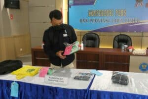 Tindak Pidana Pencucian Uang (Money Laundering) dalam Transaksi Narkotika di Indonesia Tindak Pidana Pencucian Uang (Money Laundering) dalam Transaksi Narkotika di Indonesia