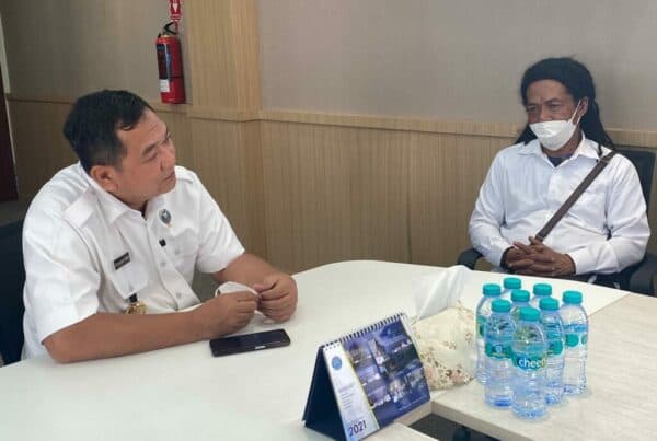 Kunjungan New Monata dalam rangka silaturahmi dan mengenalkan lagu baru mereka berjudul Narkoba Membunuhmu Kunjungan New Monata dalam rangka silaturahmi dan mengenalkan lagu baru mereka berjudul Narkoba Membunuhmu