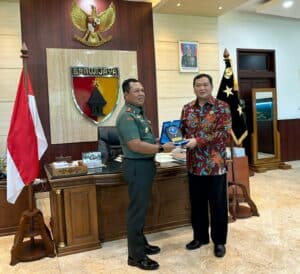 RAPAT KOORDINASI P4GN KEPALA BNNP JAWA TIMUR BESERTA PJU KE PANGDAM V BRAWIJAYA DI MAKO KODAM V BRAWIJAYA